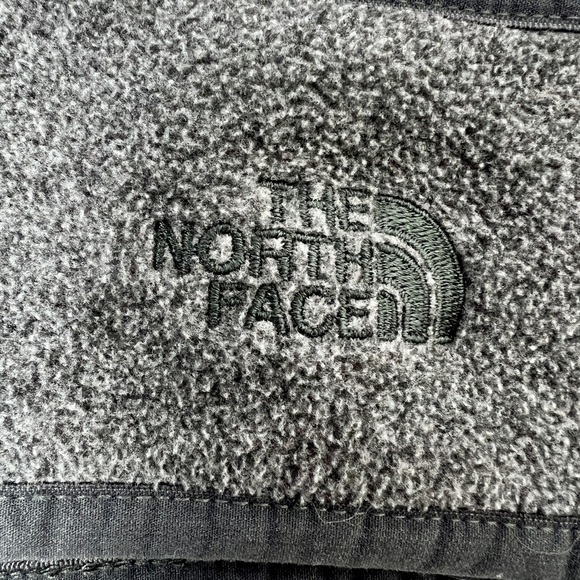 The North Face wind stopper ear cover/headband - Picture 4 of 4